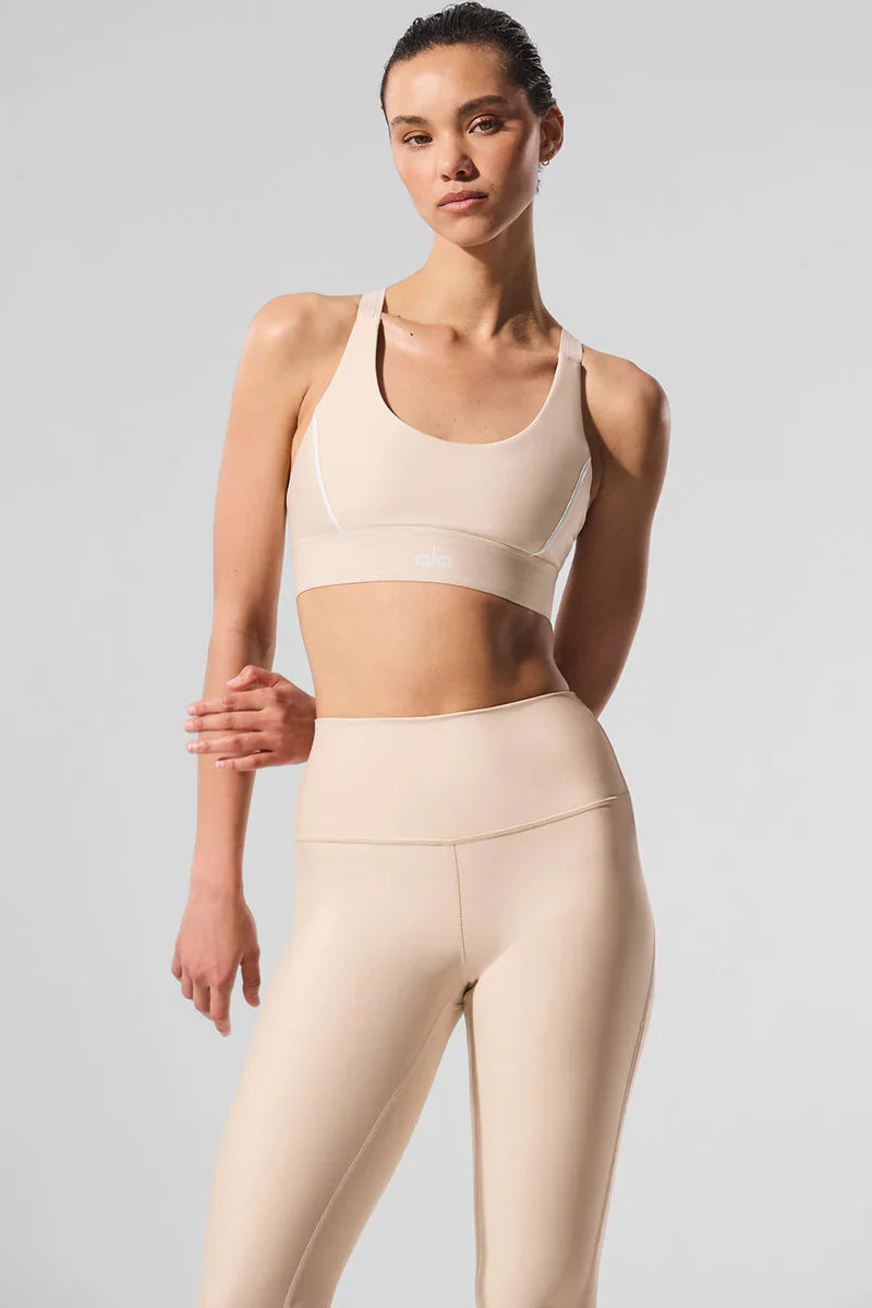Sports bra + high-waisted leggings - Airlift Suit Up