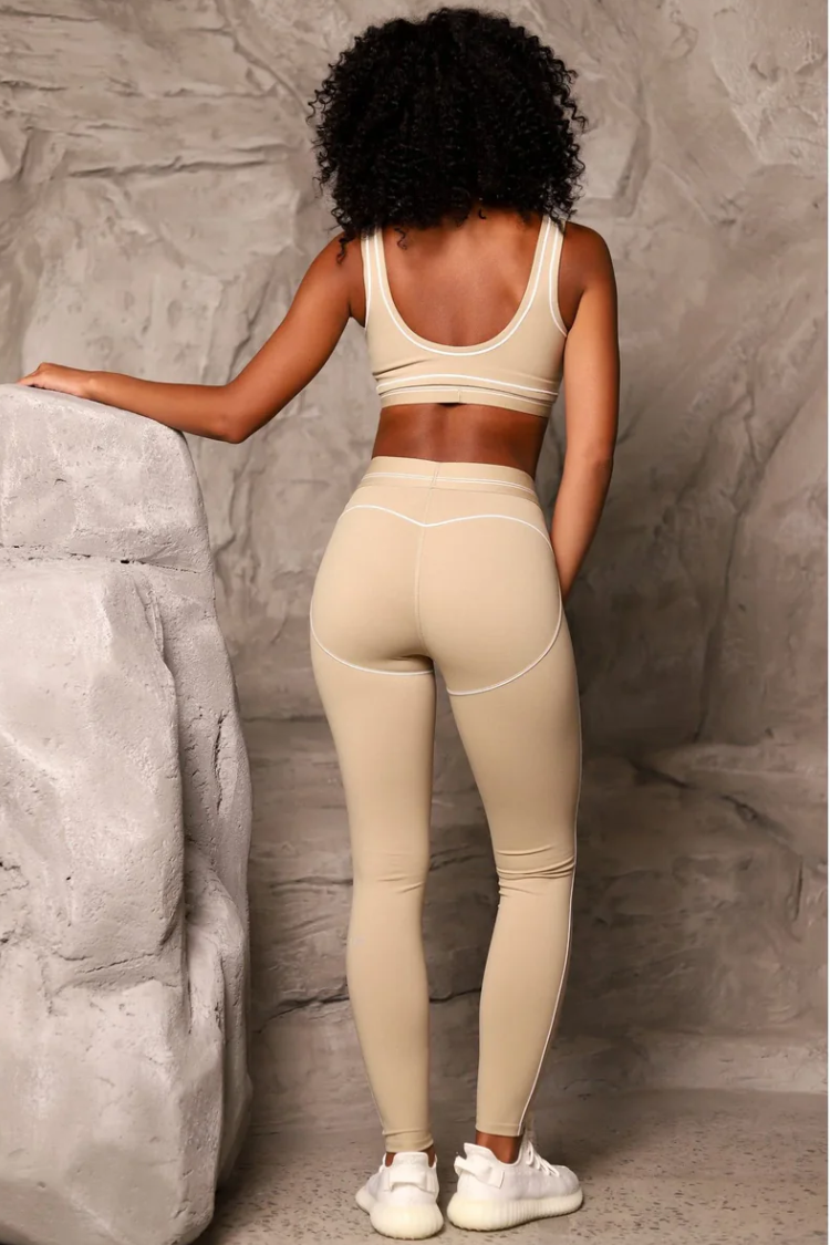 Sports bra + leggings - HEART THROB AIRBRUSH